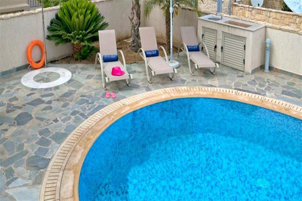 Villa Lalianda Sandy Beach Villas - Private Pool - Jacuzzi - Private Beach Area Polis Luaran gambar